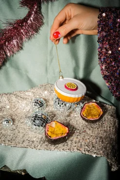 Yup in de Boom kerst ornament pornstar martini oranje 10 x 7,2 x 7,2 cm